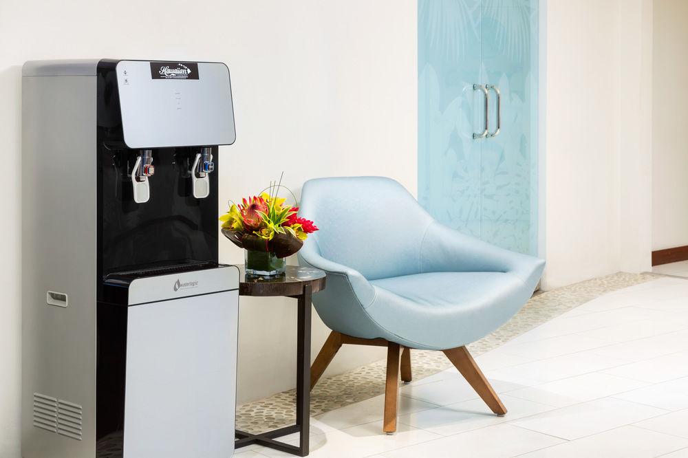 Courtyard By Marriott Waikiki Beach Хонолулу Екстериор снимка