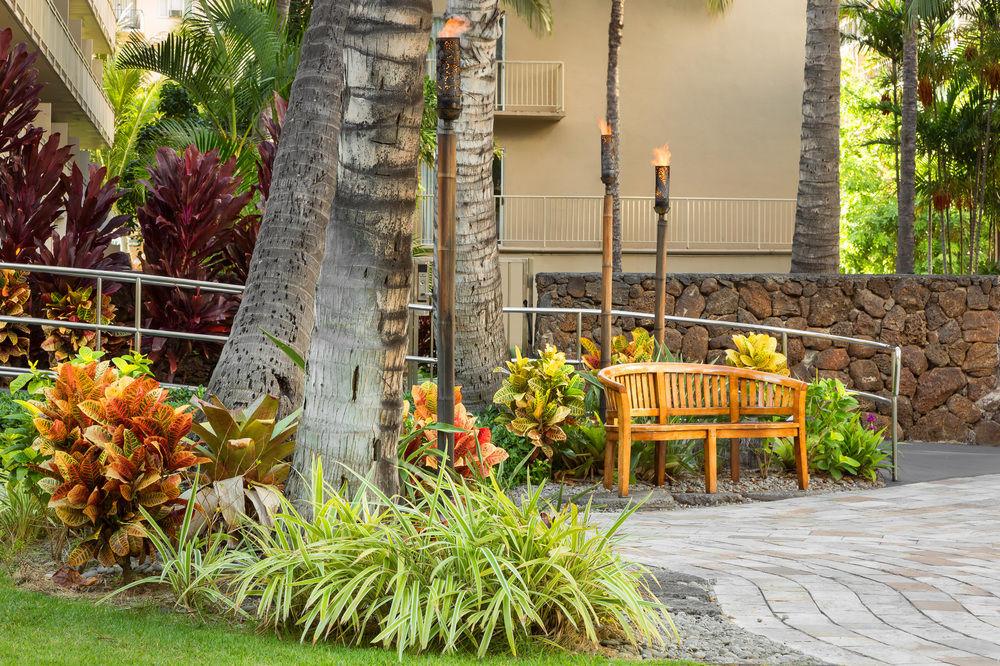 Courtyard By Marriott Waikiki Beach Хонолулу Екстериор снимка