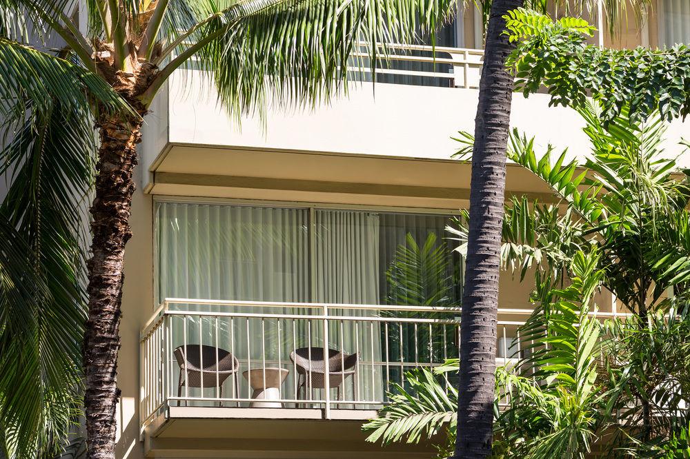 Courtyard By Marriott Waikiki Beach Хонолулу Екстериор снимка