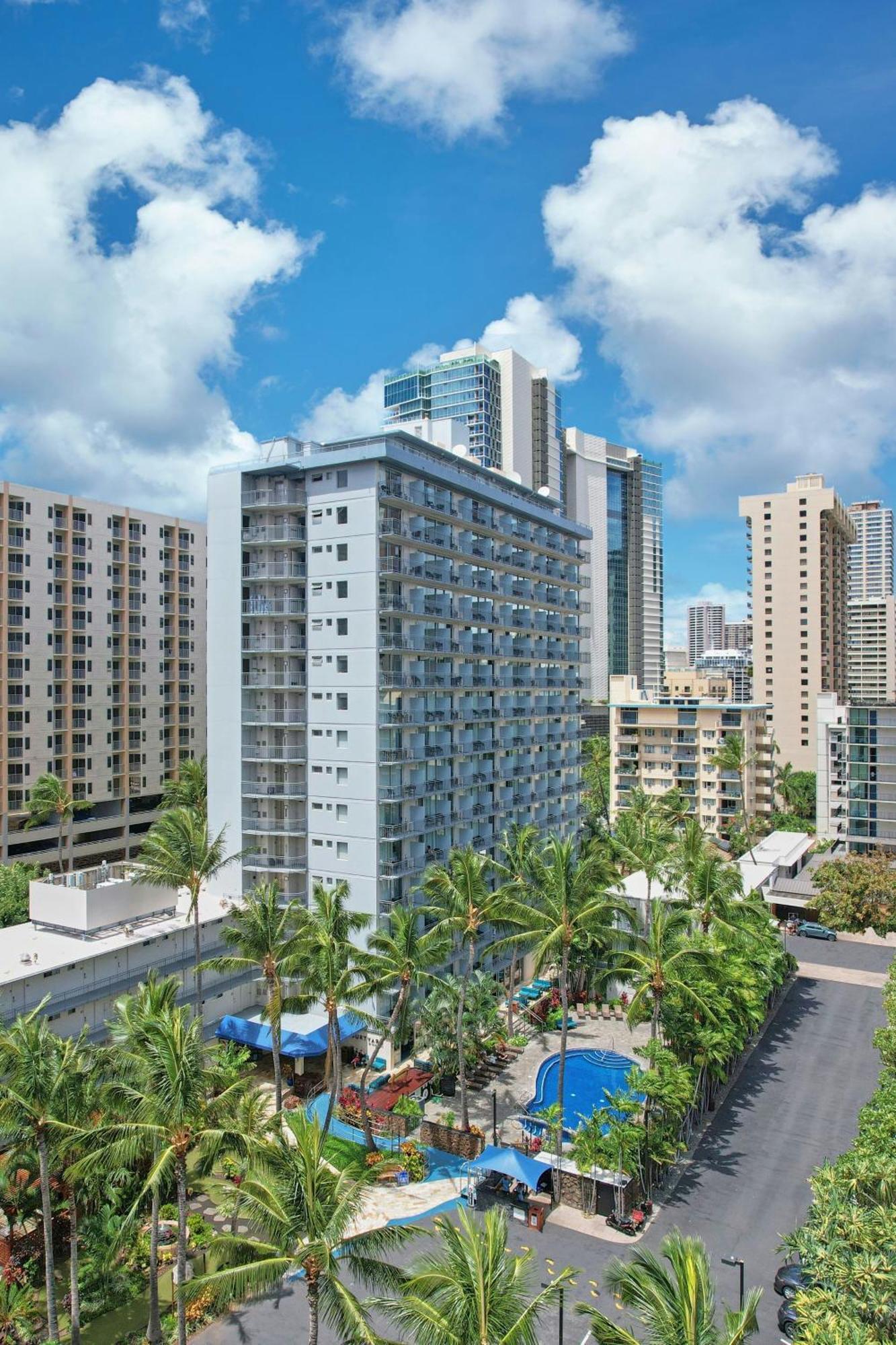 Courtyard By Marriott Waikiki Beach Хонолулу Екстериор снимка