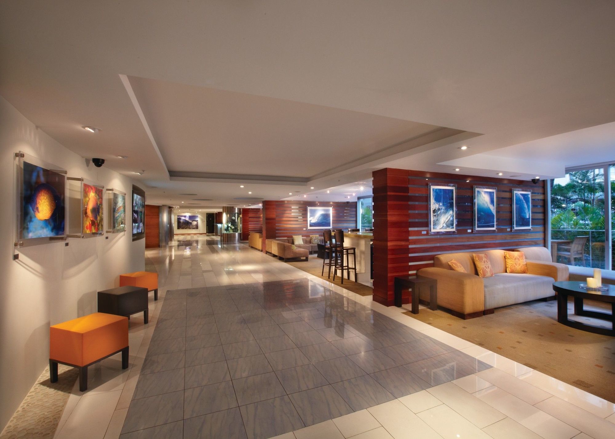 Courtyard By Marriott Waikiki Beach Хонолулу Екстериор снимка